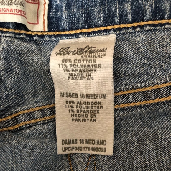 Levi’s Straus Stretch Mid Rise Boot Cut Jeans - Picture 5 of 5